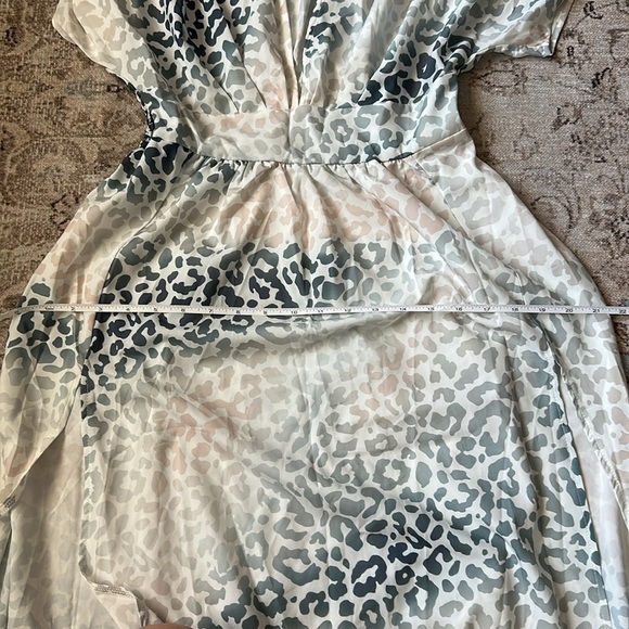 Flowy Maxi Dress Baby Shower Summer Sundress V Neck Smocked Leopard Long Small - Picture 11 of 12